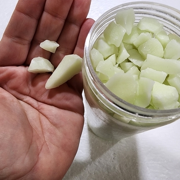 2.2lbs Glow in the dark stones rocks Yellow-Green Yard flower pot vase decor #2 - Picture 1 of 7